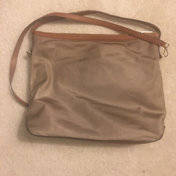 Handbag - Picture 2 of 3